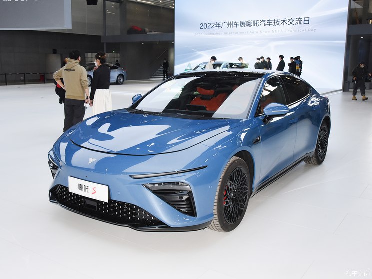 Hezhong Automobile, Nezha S 2022, pure electric 650km four-wheel drive version